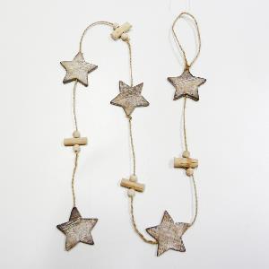 Etoile en bois vieilli à suspendre, guirlande